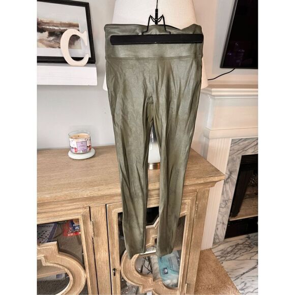 SPANX Rich Olive Green Faux Leather Liquid Leggings Size Small - Picture 2 of 8